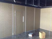 万向移动隔间墙